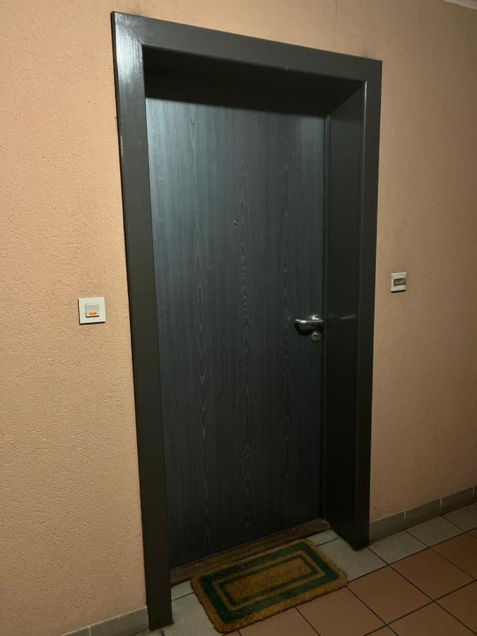 Le Clos Du Chateau Rouge 3* Avec Parking Securise อานมาส ภายนอก รูปภาพ